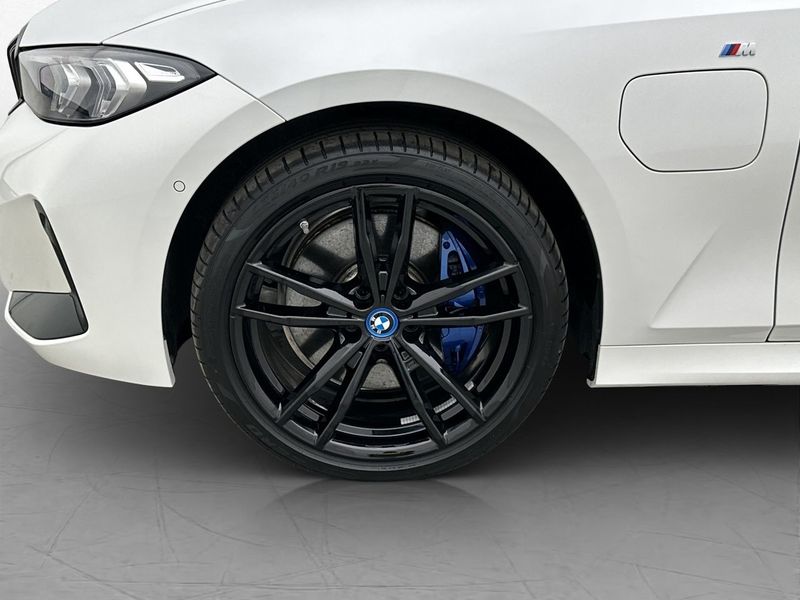 BMW 330 bild 30