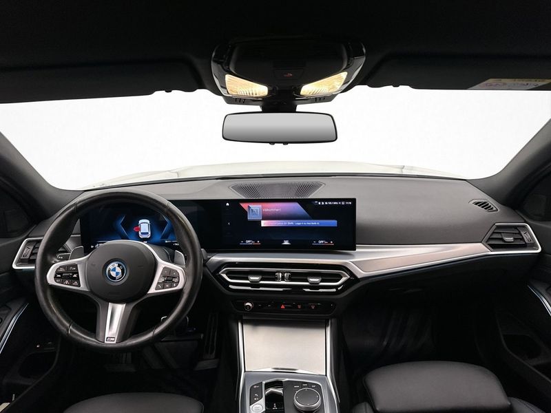 BMW 330 bild 14