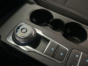 Ford Kuga bild 25