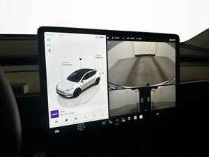 Tesla Model Y bild 12