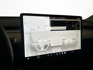 Tesla Model Y bild 13
