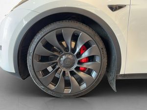 Tesla Model Y bild 23