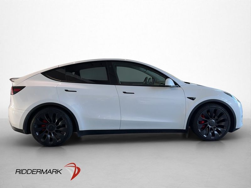 Tesla Model Y bild 8