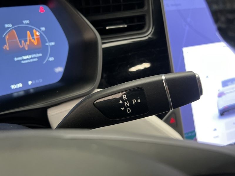 Tesla Model X bild 26