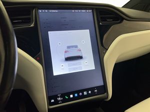 Tesla Model X bild 27