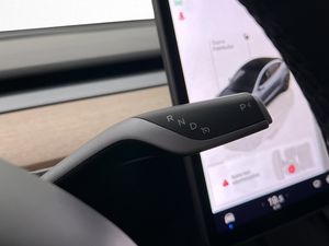 Tesla Model 3 bild 26