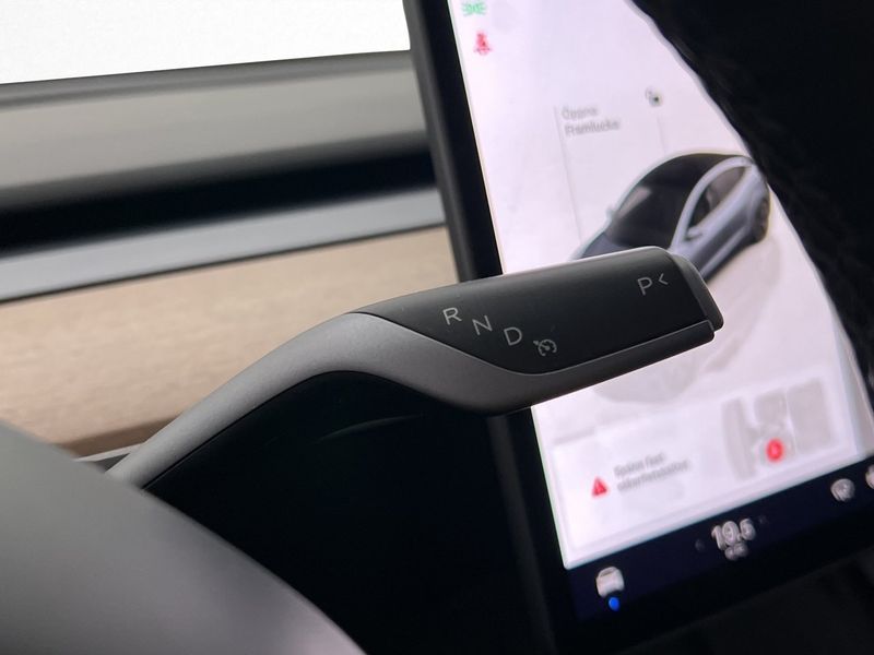 Tesla Model 3 bild 26