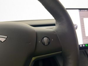 Tesla Model 3 bild 25
