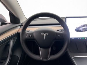 Tesla Model 3 bild 24