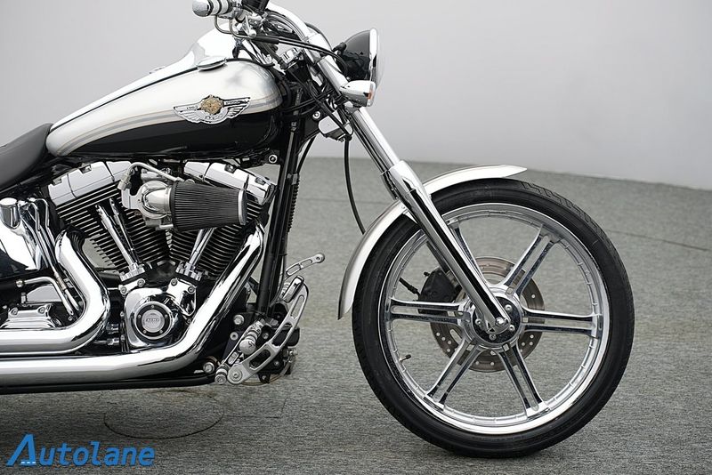 Harley-Davidson Deuce bild 12