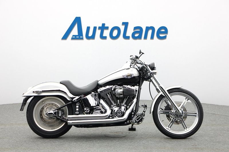 Harley-Davidson Deuce bild 6