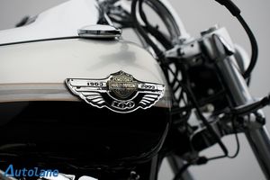 Harley-Davidson Deuce bild 19