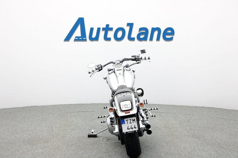 Harley-Davidson Deuce bild 8