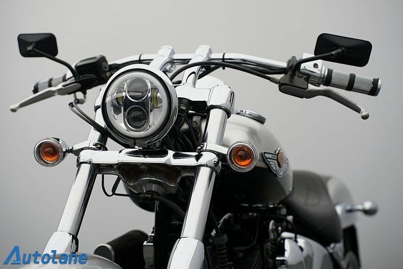 Harley-Davidson Deuce bild 25