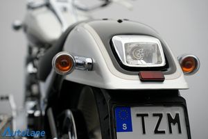 Harley-Davidson Deuce bild 16