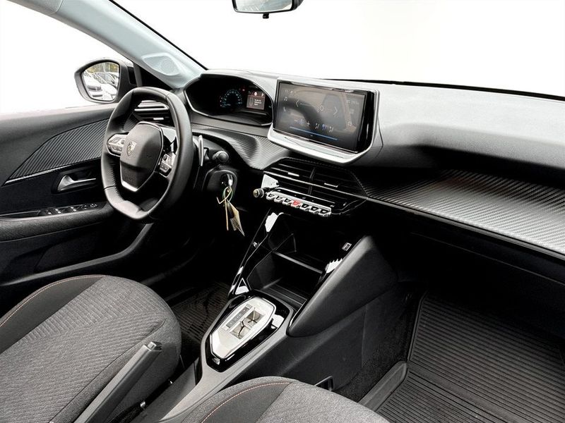 Peugeot 208 bild 11