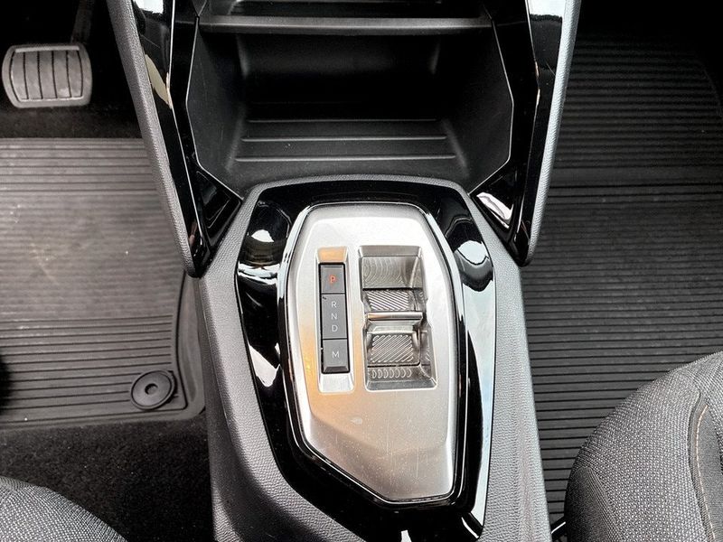 Peugeot 208 bild 10