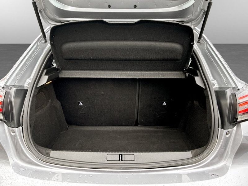 Peugeot 208 bild 15