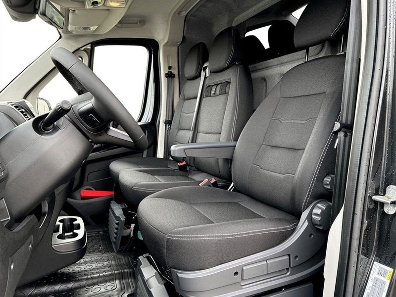 Opel Movano bild 6
