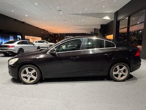 Volvo S60 bild 2