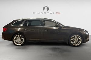 Skoda Superb bild 8