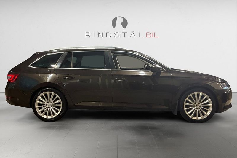 Skoda Superb bild 8