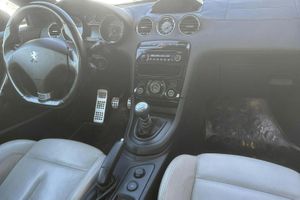 Peugeot RCZ bild 6