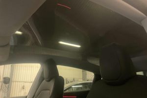 Tesla Model Y bild 18