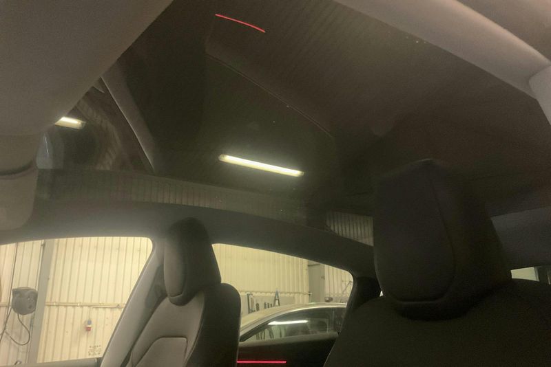 Tesla Model Y bild 18