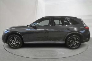 Mercedes GLC300 bild 2