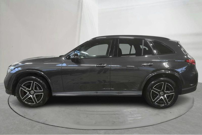 Mercedes GLC300 bild 2