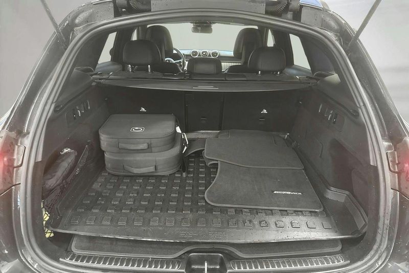 Mercedes GLC300 bild 9