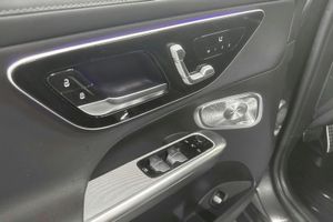 Mercedes GLC300 bild 14