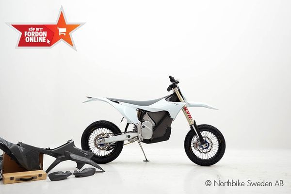 Stark Varg EX 80HK *SM KITTAD ENDAST 10H* * Hemleverans* - 2026