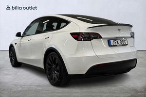 Tesla Model Y bild 8