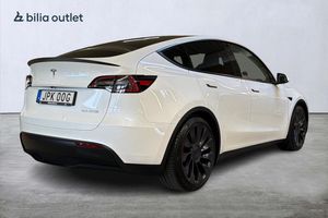 Tesla Model Y bild 6