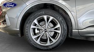 Ford Kuga bild 9