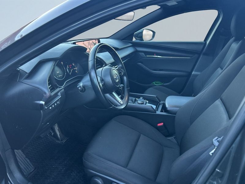 Mazda 3 bild 7