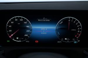 Mercedes CLA250 bild 8