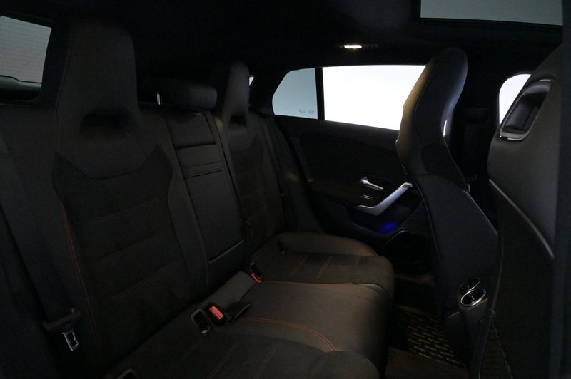 Mercedes CLA250 bild 25