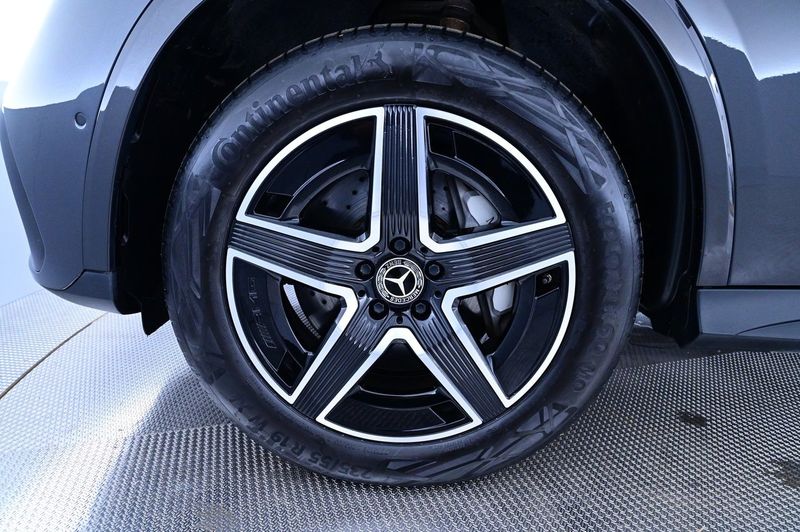 Mercedes GLC300 bild 27