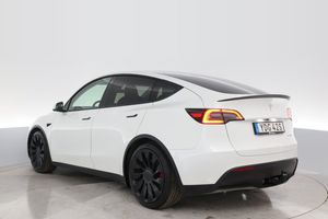 Tesla Model Y bild 4