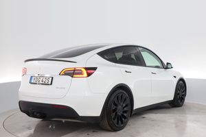 Tesla Model Y bild 5