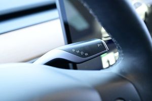 Tesla Model 3 bild 8