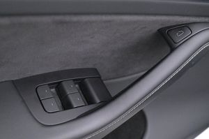 Tesla Model Y bild 10