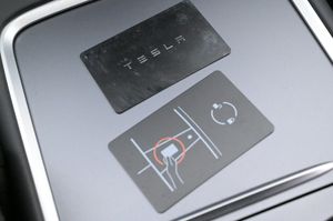 Tesla Model Y bild 24