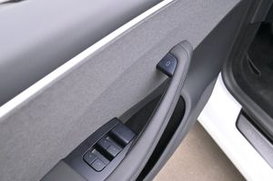 Tesla Model 3 bild 9