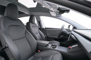 Tesla Model 3 bild 11