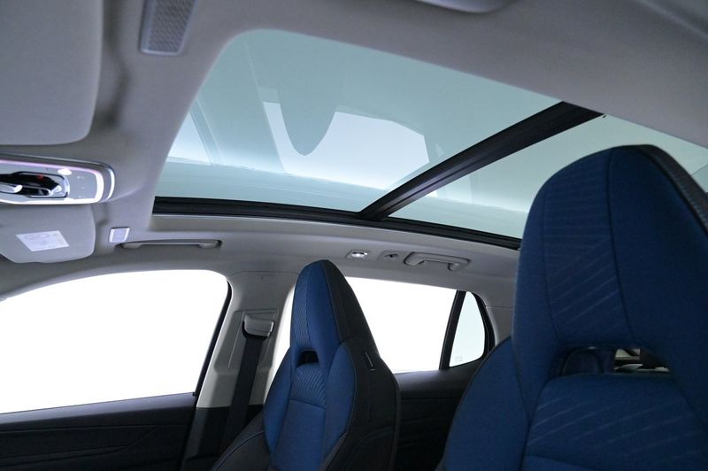Lynk & Co 01 bild 24