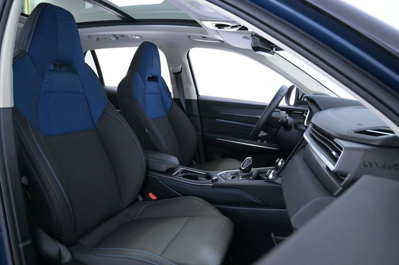 Lynk & Co 01 bild 13